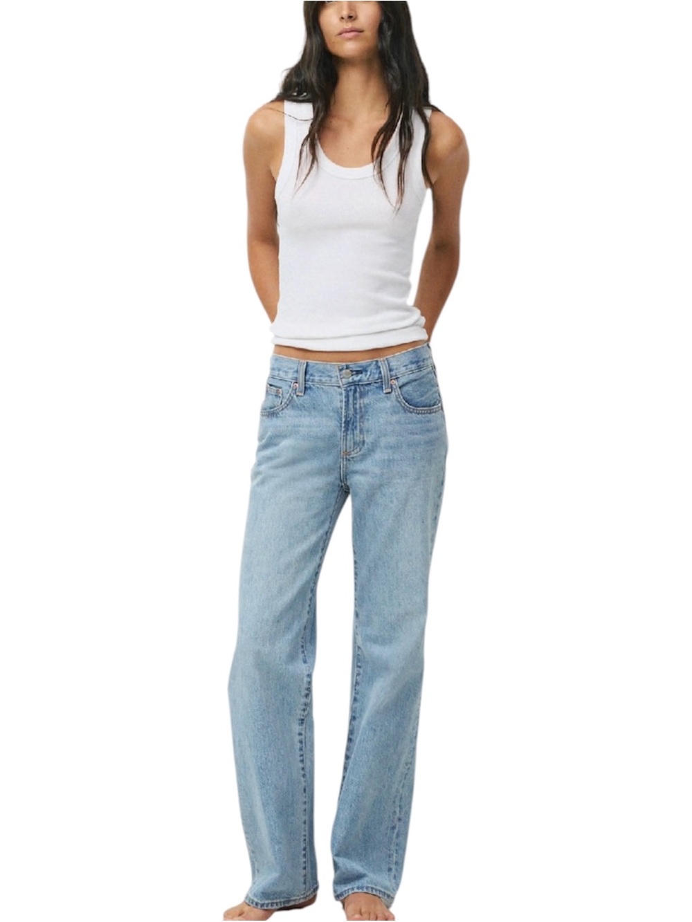 ARITZIA Denim Forum Denim Forum The Farrah Lo-Rise Wide
Jean Size 26